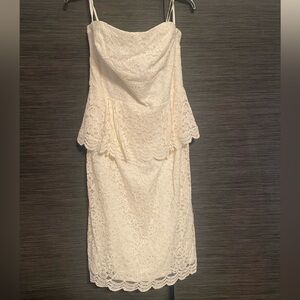 Ann Taylor Size 10 White Lace Peplum Strapless Dress - Perfect Condition